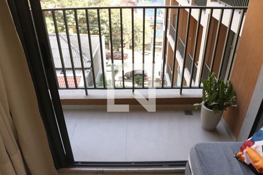 Varanda de kitnet/studio à venda com 1 quarto, 42m² em Perdizes, São Paulo