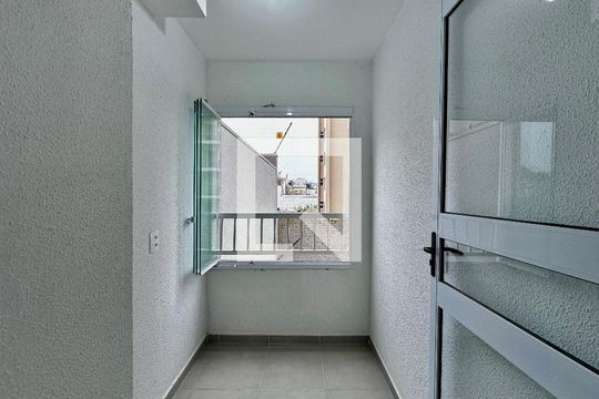 Sacada de apartamento para alugar com 2 quartos, 30m² em Vila das Belezas, São Paulo