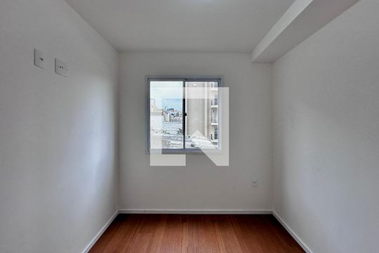 Quarto 2 de apartamento para alugar com 2 quartos, 30m² em Vila das Belezas, São Paulo
