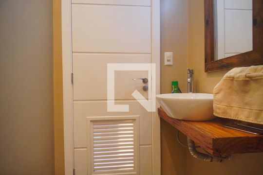 Lavabo de casa à venda com 5 quartos, 350m² em Morro do Espelho, São Leopoldo