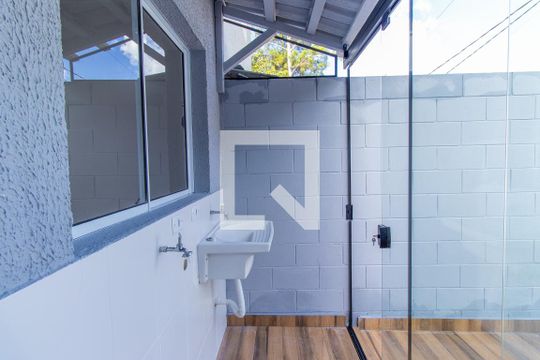 Área de Serviço de casa de condomínio para alugar com 2 quartos, 54m² em Quinta dos Angicos, Cotia