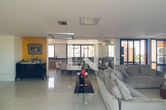 Sala de apartamento para alugar com 3 quartos, 260m² em Higienópolis, São Paulo