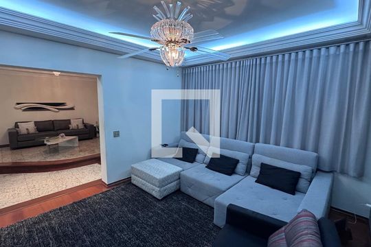 Sala de TV de casa à venda com 6 quartos, 334m² em Jardim Nova Europa, Campinas