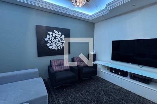 Sala de TV de casa à venda com 6 quartos, 334m² em Jardim Nova Europa, Campinas