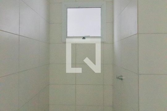 Banheiro de apartamento para alugar com 2 quartos, 40m² em Vila Progresso (zona Leste), São Paulo