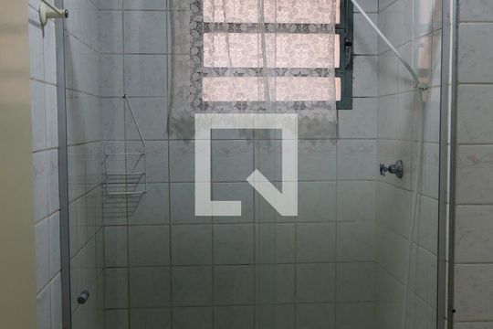 Banheiro de apartamento à venda com 2 quartos, 52m² em Novo Osasco, Osasco