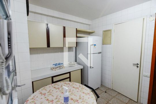 Cozinha de apartamento à venda com 3 quartos, 120m² em Tijuca, Rio de Janeiro