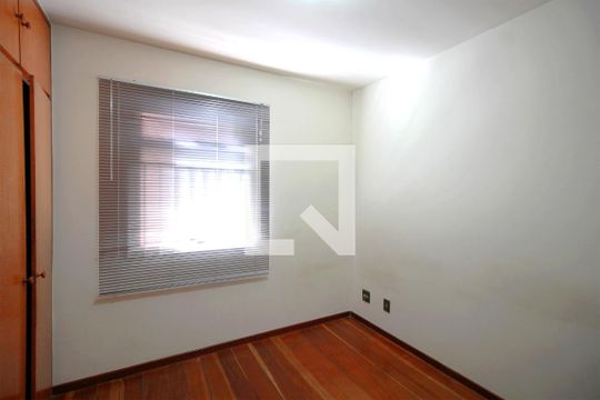 Suite de apartamento para alugar com 3 quartos, 90m² em Centro, Belo Horizonte