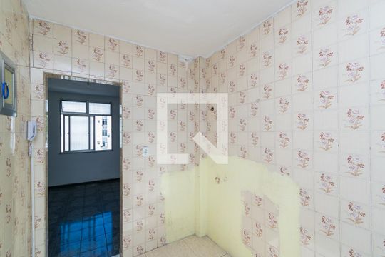 Cozinha de apartamento à venda com 2 quartos, 65m² em Olaria, Rio de Janeiro