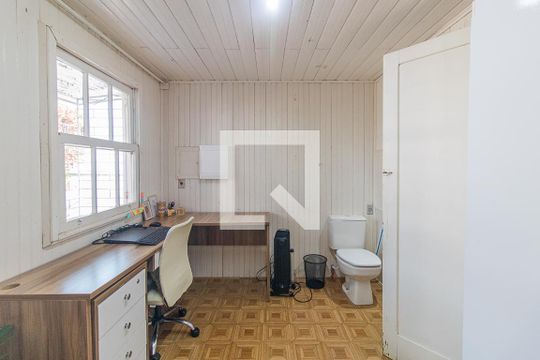 Escritório de casa à venda com 3 quartos, 231m² em Santa Tereza, Porto Alegre