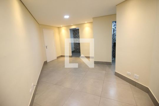 Sala de apartamento à venda com 2 quartos, 52m² em Padroeira, Osasco