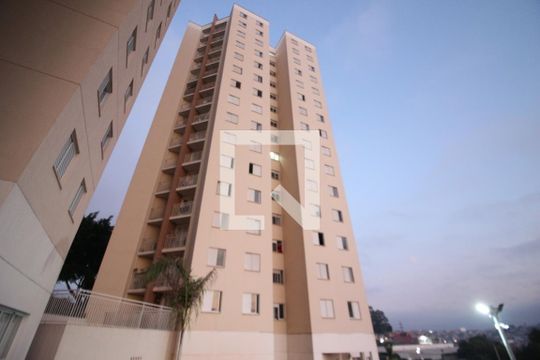 Fachada de apartamento à venda com 2 quartos, 52m² em Padroeira, Osasco