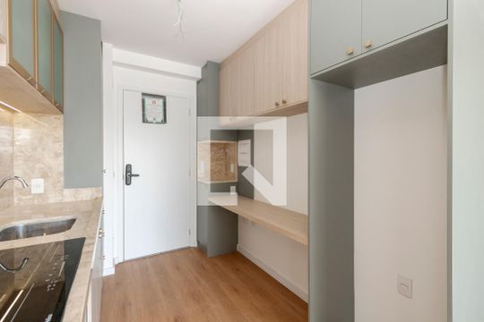 Studio de kitnet/studio para alugar com 1 quarto, 27m² em Santo Amaro, São Paulo