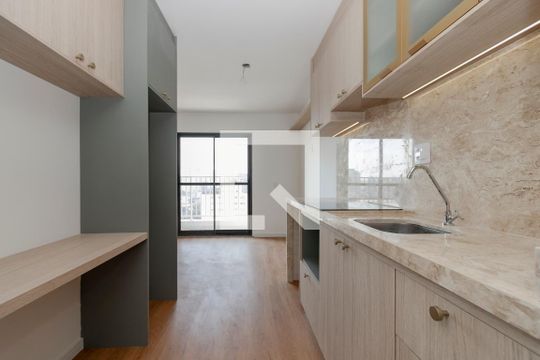 Kitnet/Studio à venda com 1 quarto, 27m² em Santo Amaro, São Paulo