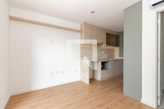 Studio de kitnet/studio para alugar com 1 quarto, 27m² em Santo Amaro, São Paulo