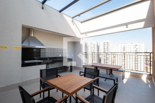 Área comum - Churrasqueira de apartamento para alugar com 1 quarto, 24m² em Bonfim, Osasco