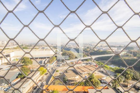 Vista de apartamento para alugar com 1 quarto, 24m² em Bonfim, Osasco