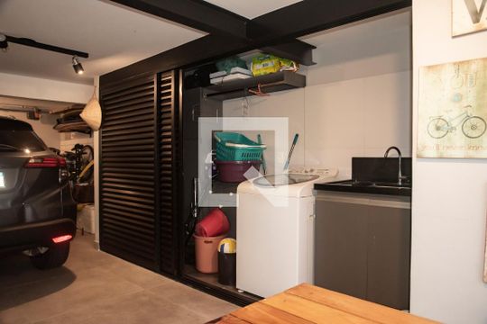 Área de Serviço de casa à venda com 2 quartos, 164m² em Mirandópolis, São Paulo