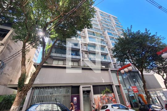 Fachada de kitnet/studio para alugar com 1 quarto, 27m² em Liberdade, São Paulo
