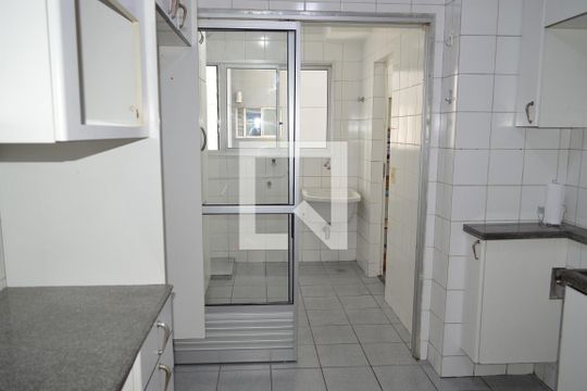 Cozinha de apartamento à venda com 2 quartos, 83m² em Ipiranga, São Paulo