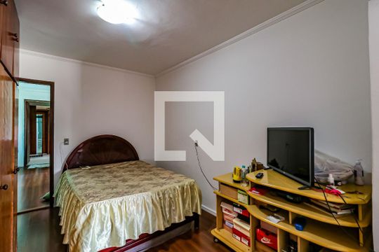 Quarto de casa para alugar com 2 quartos, 120m² em Jardim Ester Yolanda, São Paulo