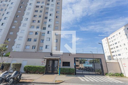 Fachada de apartamento para alugar com 2 quartos, 41m² em Jardim Santa Emília, São Paulo