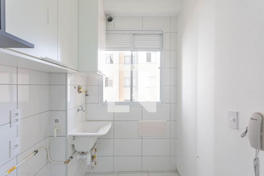 Área de Serviço de apartamento para alugar com 2 quartos, 41m² em Jardim Santa Emília, São Paulo