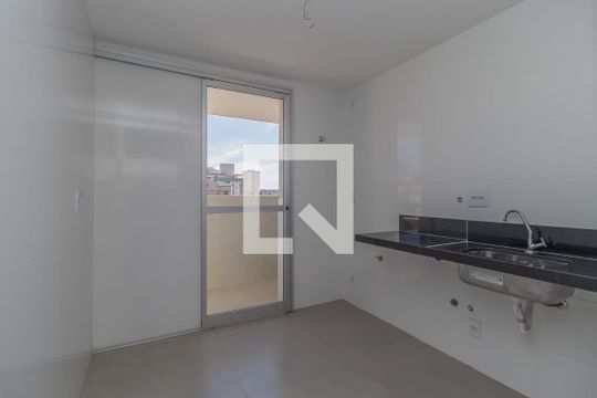 Cozinha de apartamento à venda com 3 quartos, 163m² em Vila Cloris, Belo Horizonte