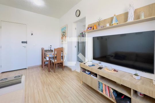 Sala de apartamento para alugar com 2 quartos, 48m² em Jardim Ismenia, São José dos Campos