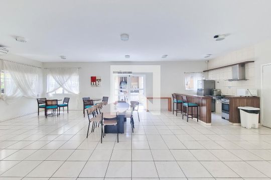 Área comum - Salão de festas de apartamento para alugar com 2 quartos, 48m² em Jardim Ismenia, São José dos Campos