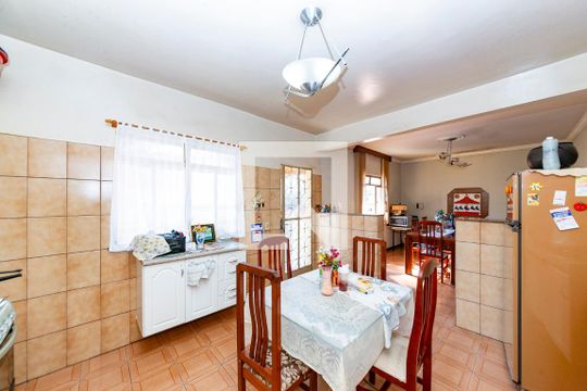 Cozinha de casa à venda com 3 quartos, 250m² em Nova Cintra, Belo Horizonte
