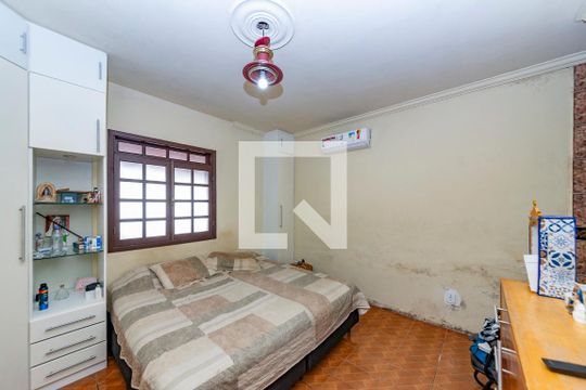 Suíte de casa à venda com 3 quartos, 250m² em Nova Cintra, Belo Horizonte