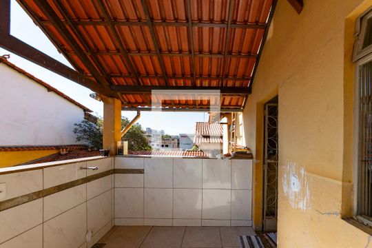 Varanda de casa à venda com 3 quartos, 250m² em Nova Cintra, Belo Horizonte