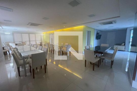 Apartamento à venda com 4 quartos, 247m² em Jardim Avelino, São Paulo