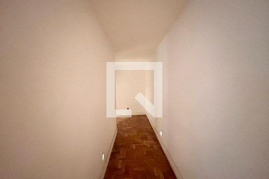 Corredores de apartamento à venda com 4 quartos, 280m² em Copacabana, Rio de Janeiro