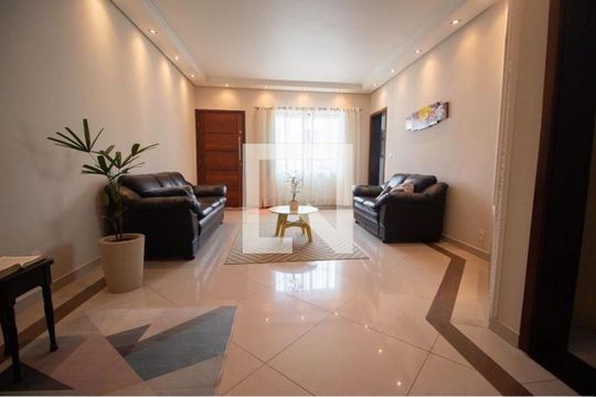 Casa à venda com 3 quartos, 282m² em Vila Matilde, São Paulo