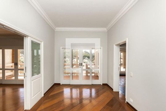 Casa à venda com 4 quartos, 460m² em Alphaville, Santana de Parnaíba