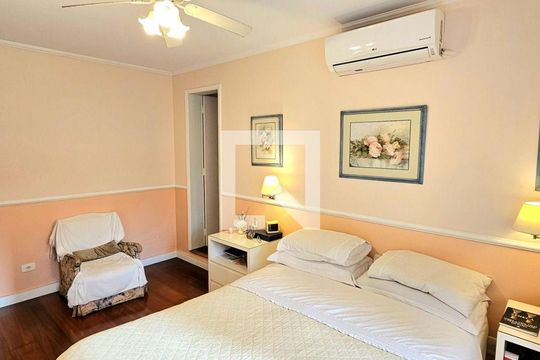 Casa à venda com 4 quartos, 218m² em Jardim Ampliacao, São Paulo