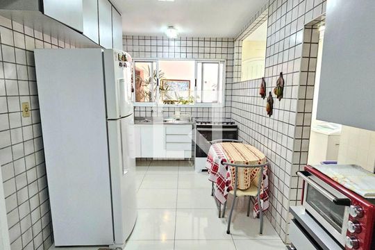 Casa à venda com 4 quartos, 218m² em Jardim Ampliacao, São Paulo
