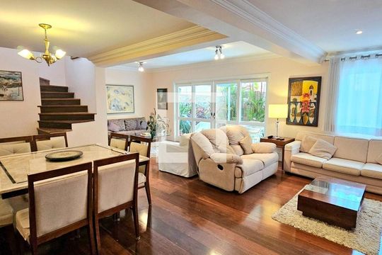 Casa à venda com 4 quartos, 218m² em Jardim Ampliacao, São Paulo