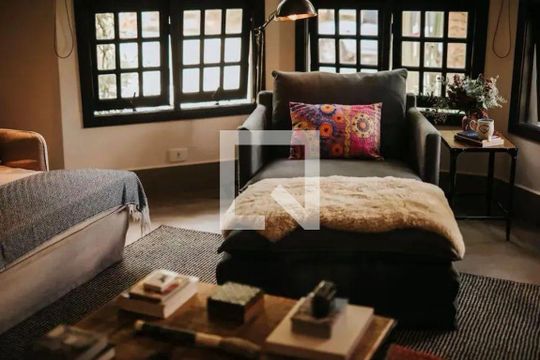 Casa à venda com 3 quartos, 200m² em Alphaville, Santana de Parnaíba