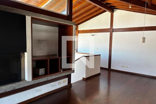 Casa à venda com 4 quartos, 617m² em Alphaville, Santana de Parnaíba