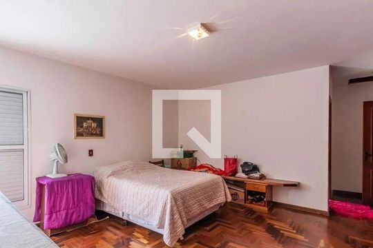 Casa à venda com 4 quartos, 460m² em Alphaville, Santana de Parnaíba