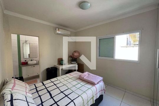 Casa à venda com 3 quartos, 285m² em Nova Petrópolis, São Bernardo do Campo