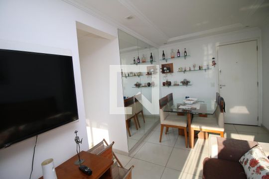 Sala de apartamento à venda com 2 quartos, 52m² em Parada de Lucas, Rio de Janeiro