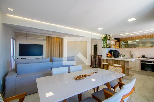 Sala de apartamento à venda com 3 quartos, 103m² em Casa Branca, Santo André