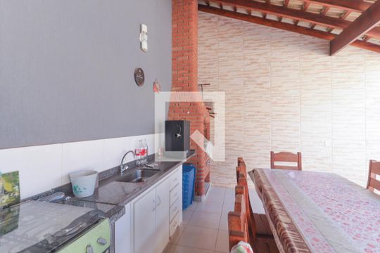 Área Externa de casa à venda com 3 quartos, 225m² em Colônia, Jundiaí