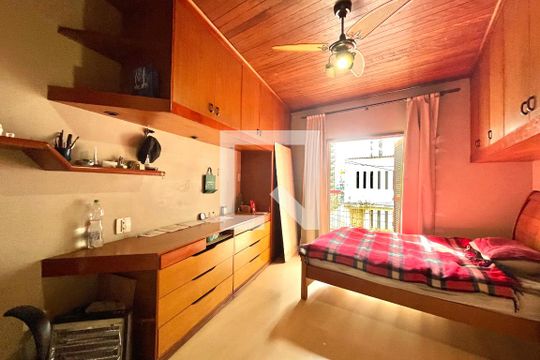 Suíte 1 de casa à venda com 4 quartos, 160m² em Planalto Paulista, São Paulo