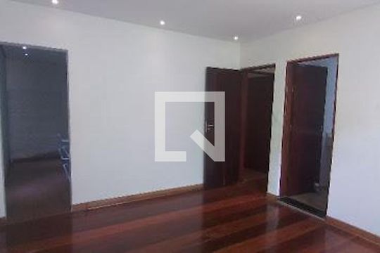 Apartamento à venda com 2 quartos, 110m² em Parque das Nações, Santo André