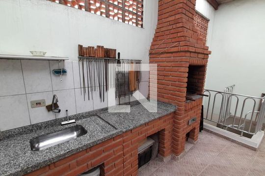 Casa à venda com 4 quartos, 208m² em Jardim Itapoan, Santo André